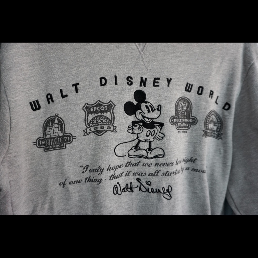 Disney Mickey Mouse Sweatshirt With front pockets!
